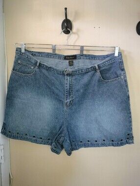 Ashley Stewart Denim Blue Jean Shorts Grommet Details Hem 24W Vacation Western